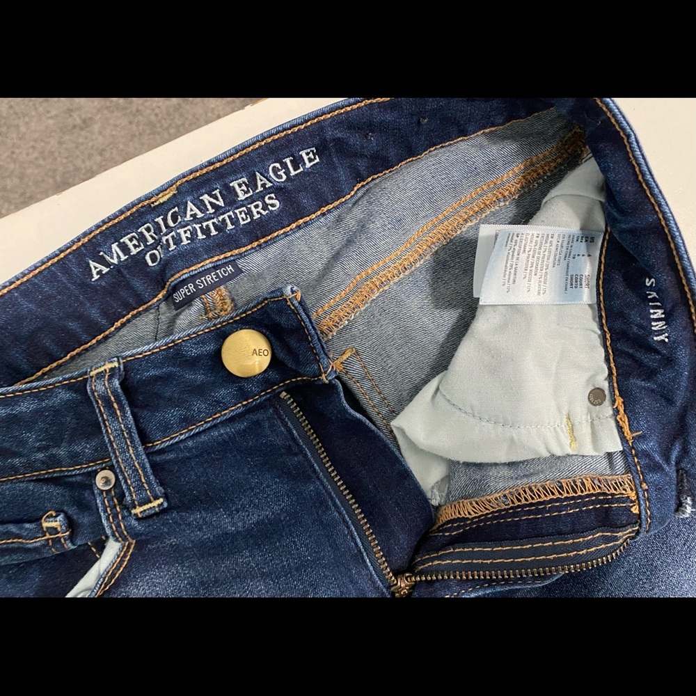 American Eagle Skinny Jeans - Size 6 SHORT